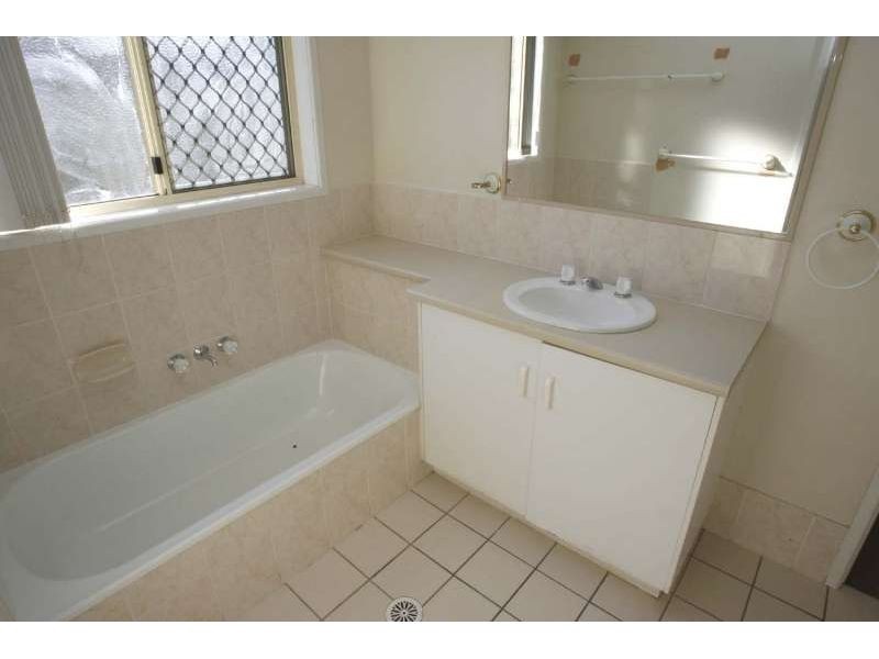 31 Short Street, Loganlea QLD 4131