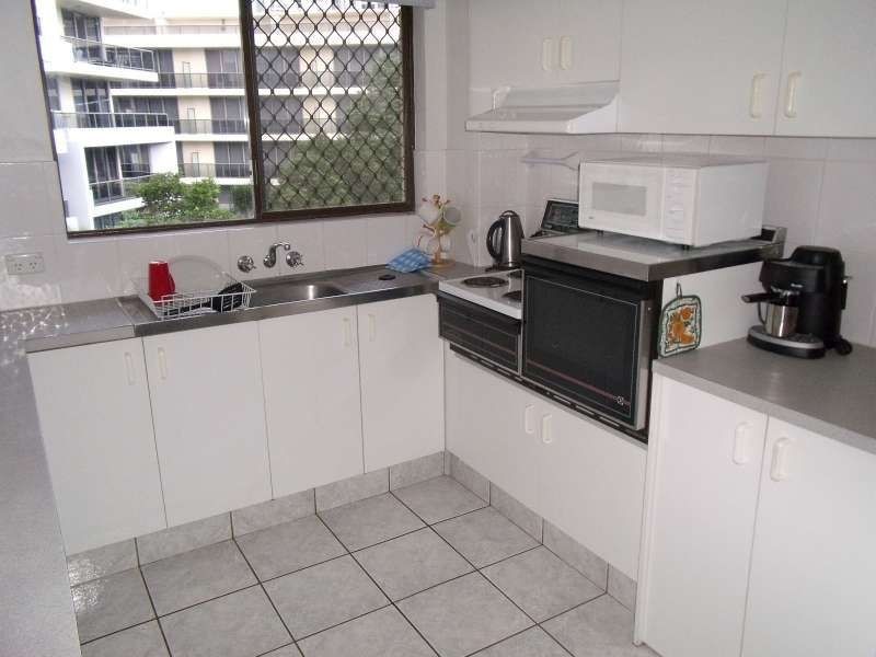 12/63 Bauer Street, Southport QLD 4215