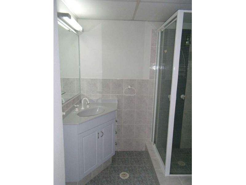 12/63 Bauer Street, Southport QLD 4215