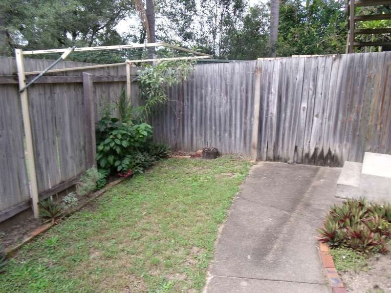 4/17 Huth Street, Labrador QLD 4215
