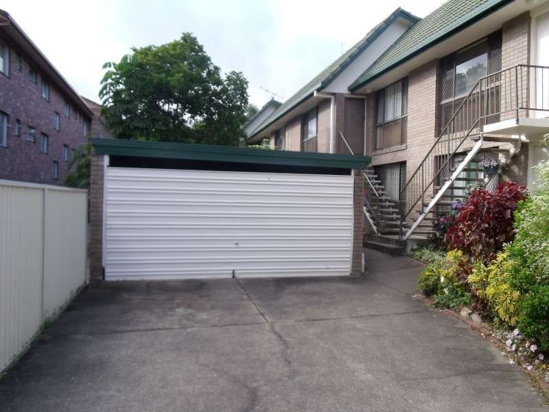 4/17 Huth Street, Labrador QLD 4215