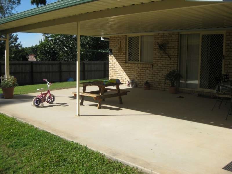 25 Paterson Place, Narangba QLD 4504