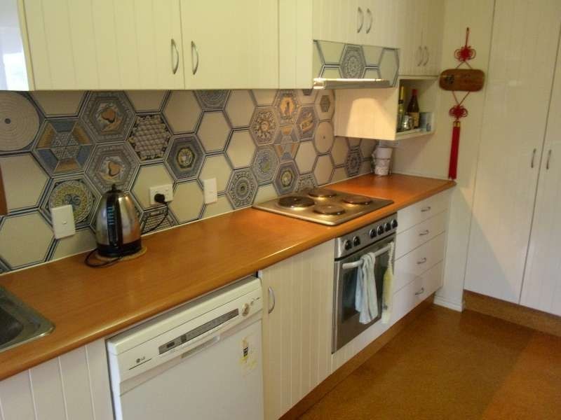 207 Heeb Street, Benowa QLD 4217