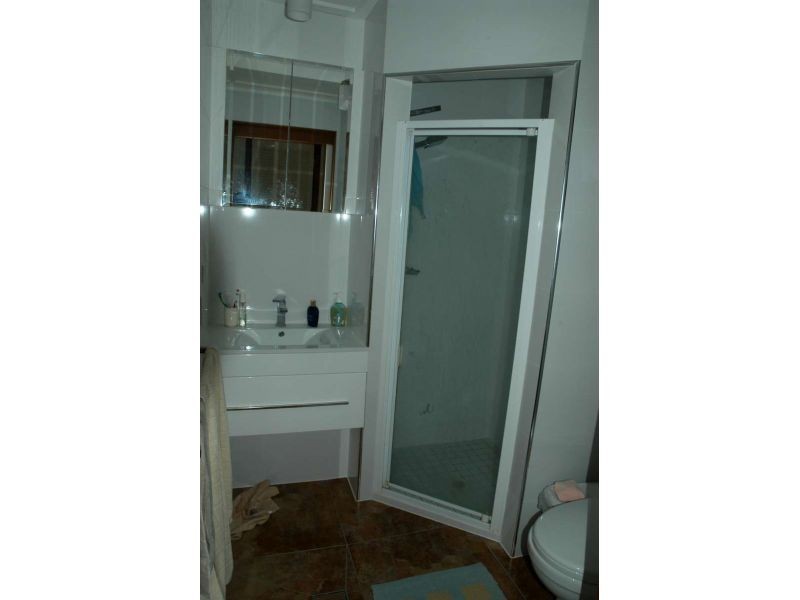 207 Heeb Street, Benowa QLD 4217