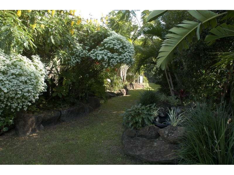 207 Heeb Street, Benowa QLD 4217