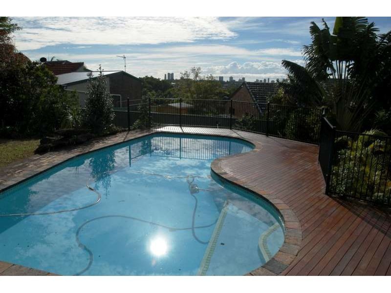 207 Heeb Street, Benowa QLD 4217