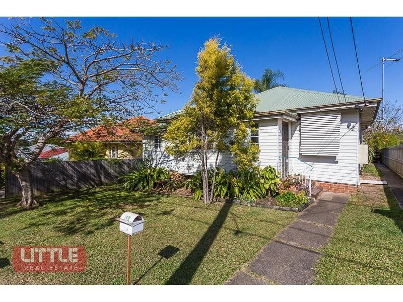 33 Bega Street, Grange QLD 4051