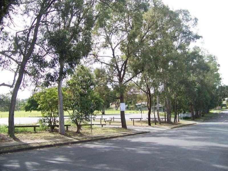 33 Bega Street, Grange QLD 4051