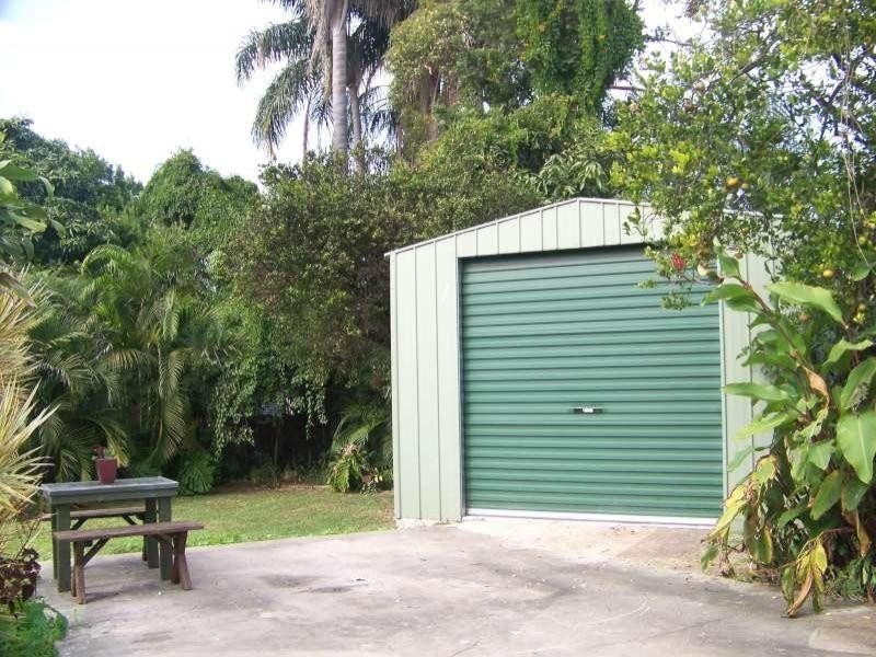 33 Bega Street, Grange QLD 4051