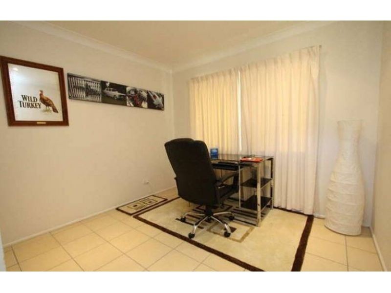 9 Juanita Grove, Springwood QLD 4127