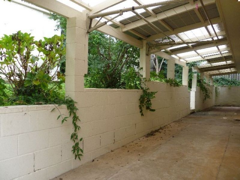 9 Juanita Grove, Springwood QLD 4127