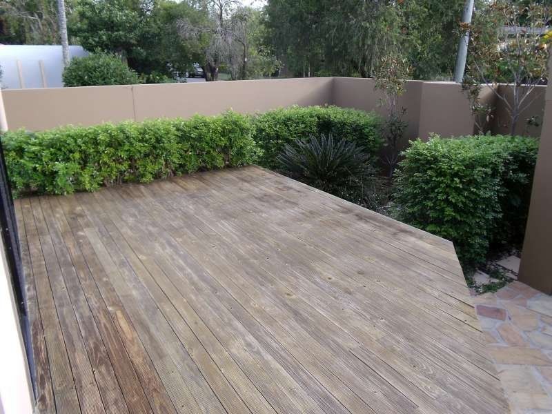 16 Joan Street, Southport QLD 4215