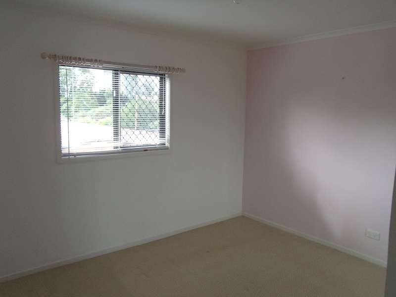 16 Joan Street, Southport QLD 4215