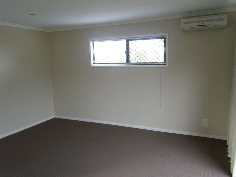 16 Joan Street, Southport QLD 4215