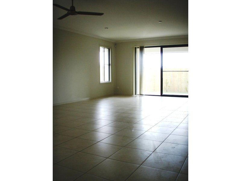 3 Benjamin Street, Pimpama QLD 4209