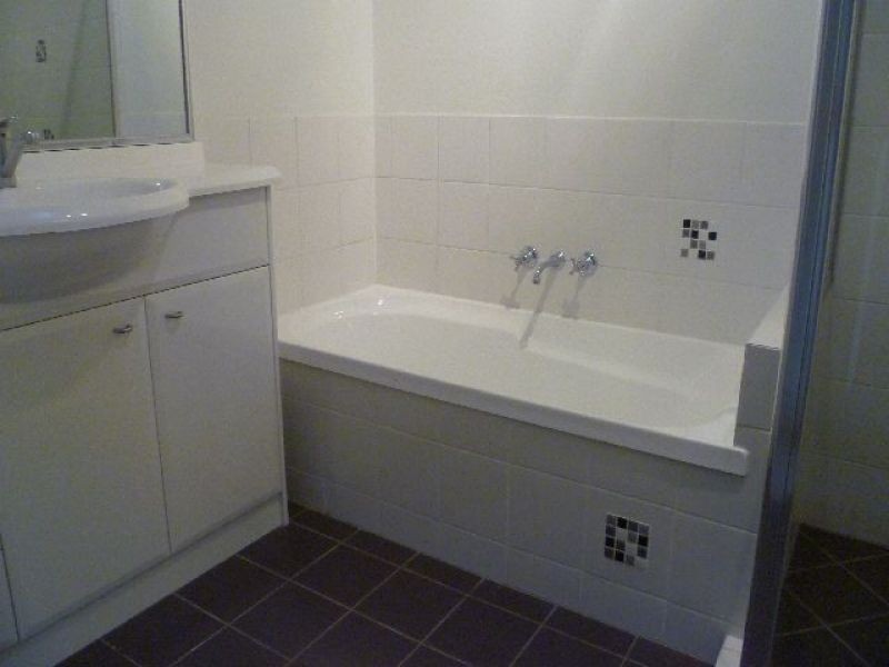 2/17 Tick Street, Mount Gravatt East QLD 4122