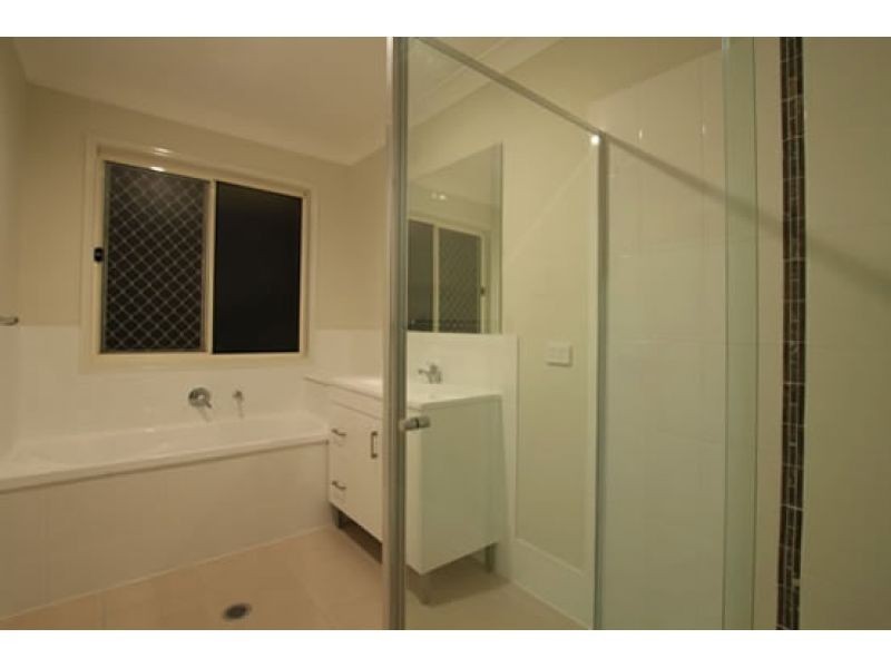 1, 1 Nadia Place (Cnr Lanita Chase) n/a, Morayfield QLD 4506