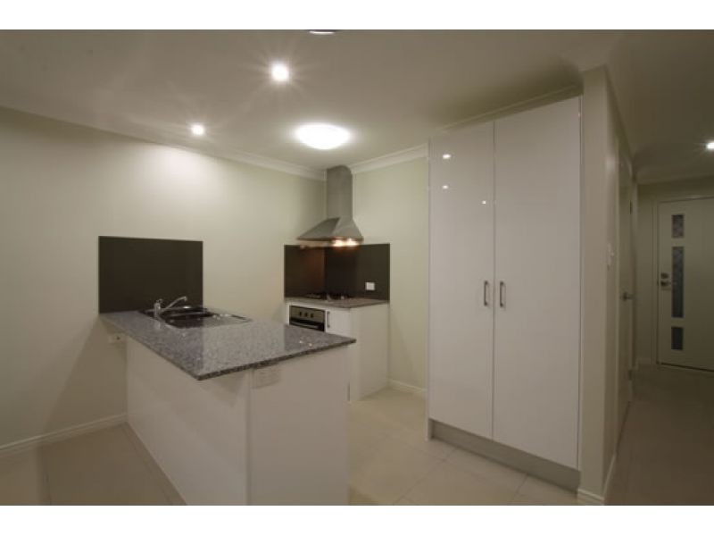 2/1 Nadia Place (Cnr Lanita Chase) n/a, Morayfield QLD 4506
