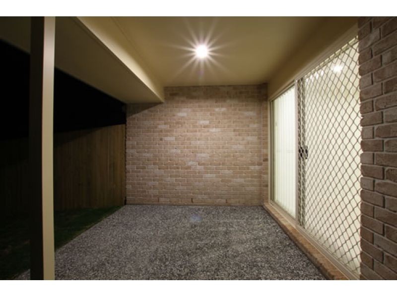 2/1 Nadia Place (Cnr Lanita Chase) n/a, Morayfield QLD 4506