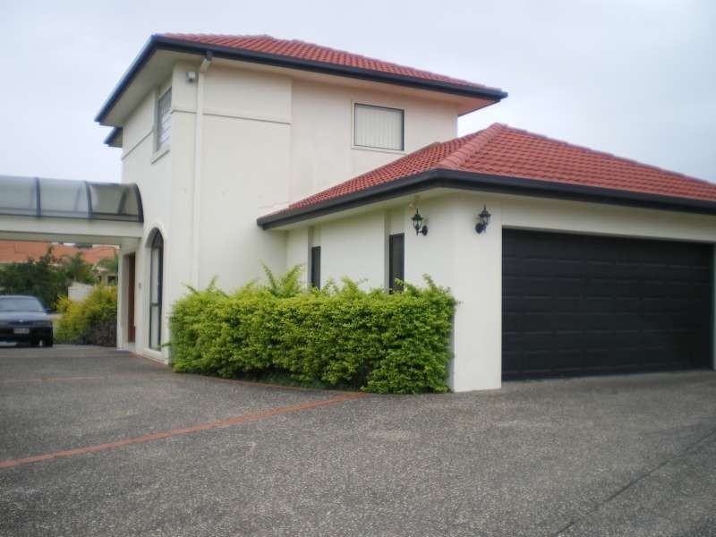 43 Tee Tree Boulevard, Arundel QLD 4214