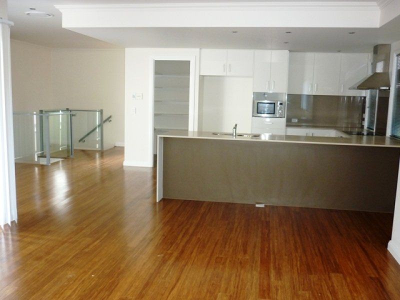 16/17 Great Southern Drive, Robina QLD 4226