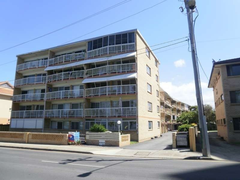 10/224 Marine Parade, Labrador QLD 4215