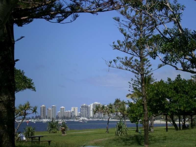10/224 Marine Parade, Labrador QLD 4215