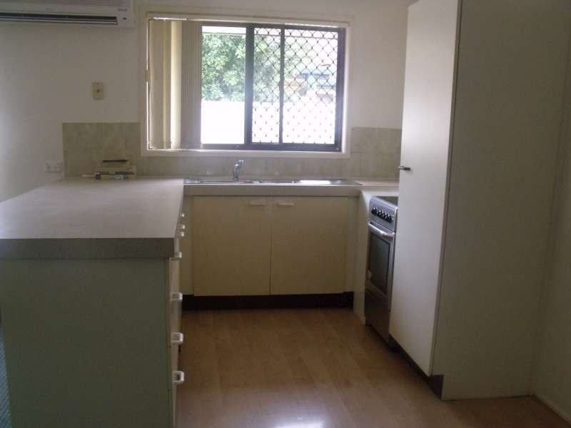 1/120 Kumbari Avenue, Southport QLD 4215