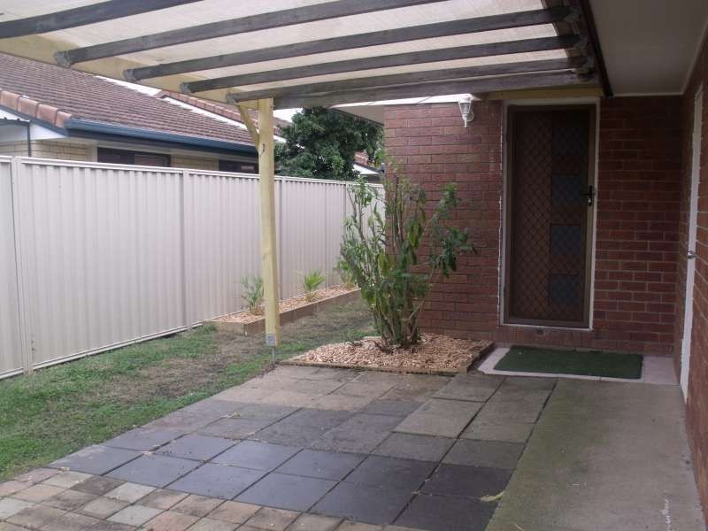 1/120 Kumbari Avenue, Southport QLD 4215