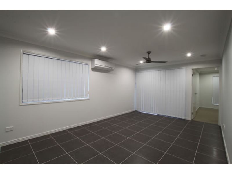 1/5 Gabrielle Court, Kallangur QLD 4503