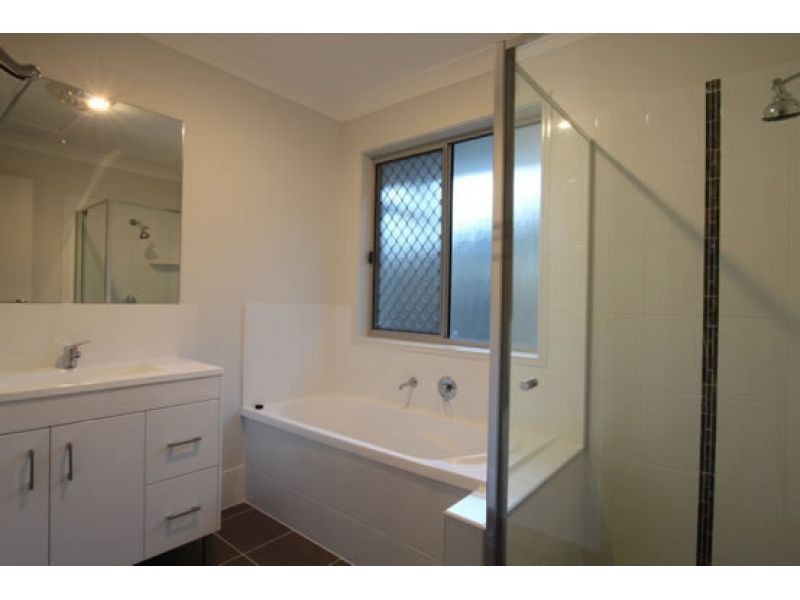 1/5 Gabrielle Court, Kallangur QLD 4503