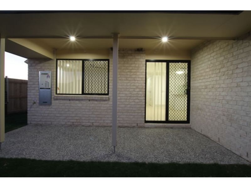 2/52 Cottrill Road, Caboolture QLD 4510