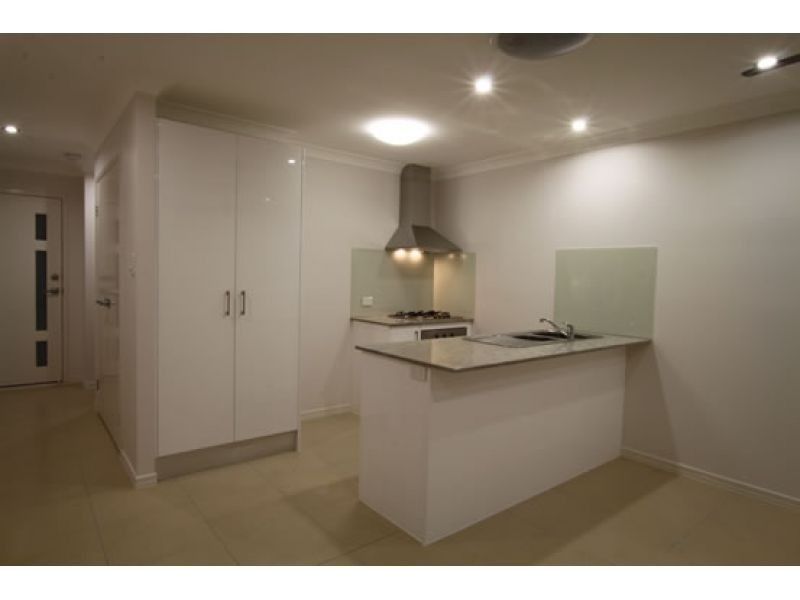 2/52 Cottrill Road, Caboolture QLD 4510