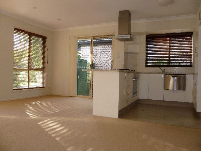 111 Torquay Crescent, Tingalpa QLD 4173
