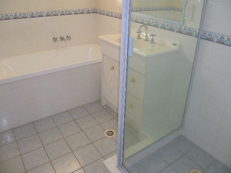 111 Torquay Crescent, Tingalpa QLD 4173