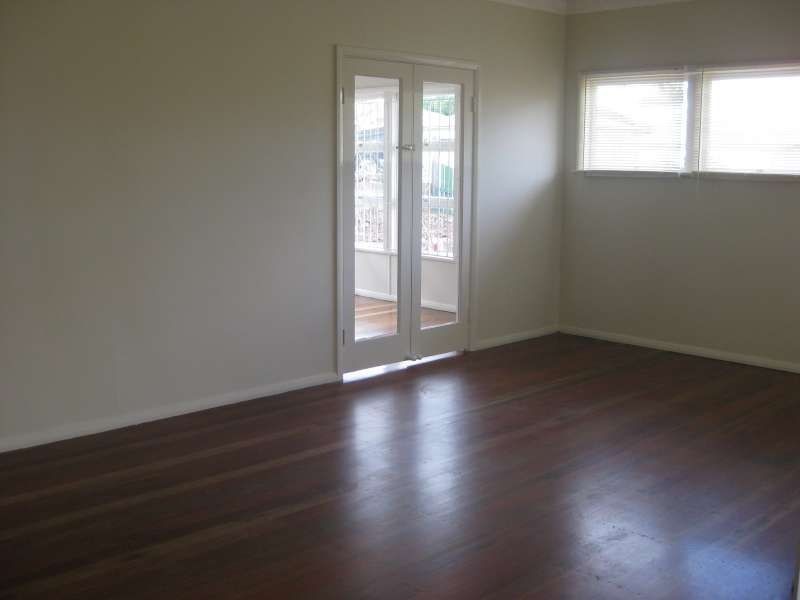 25 Thomas Street, Camp Hill QLD 4152