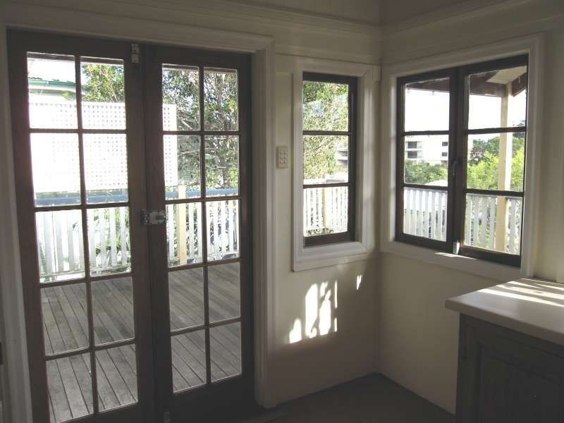 8 Fairleigh Street, Windsor QLD 4030