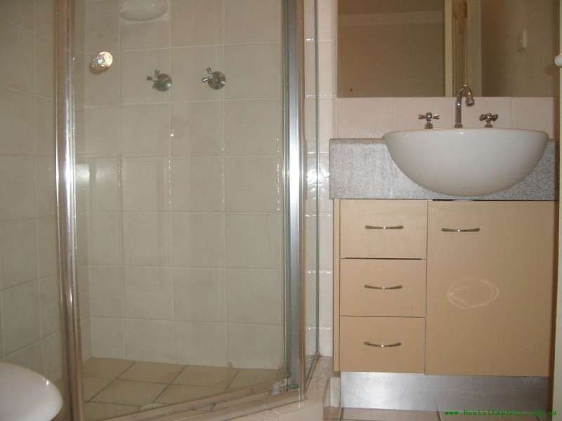 26 Robert Street, Spring Hill QLD 4000