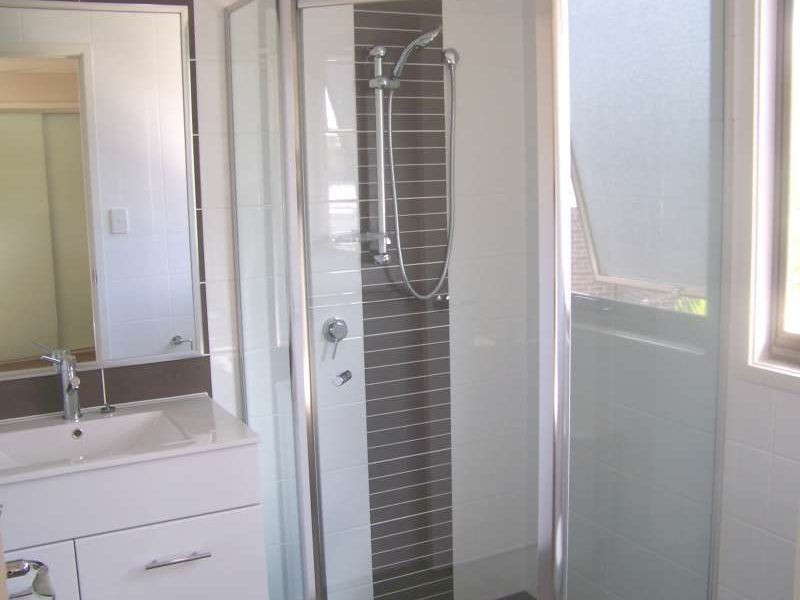 2/135 Falconer Avenue, Southport QLD 4215