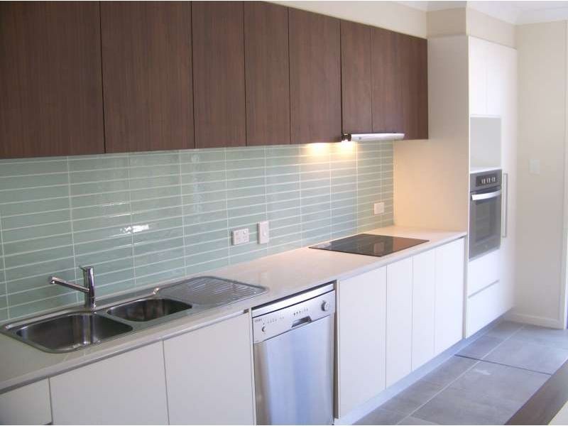 3/135 Falconer Street, Southport QLD 4215