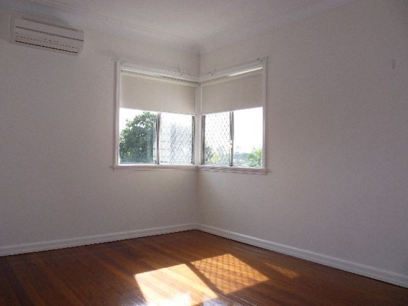 12 Greendale Street, Morningside QLD 4170