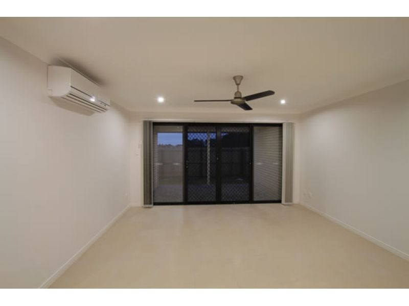 1, 9 Lanita Chase (Cnr Tia Close) n/a, Morayfield QLD 4506