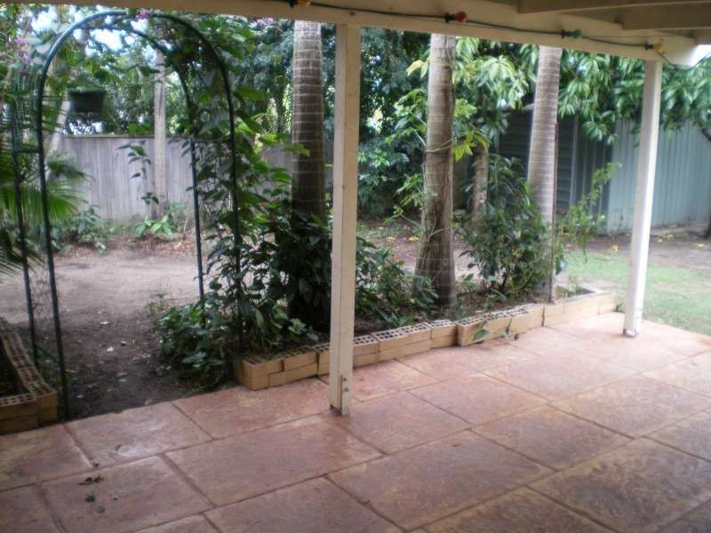 12 Tee Place, Arundel QLD 4214