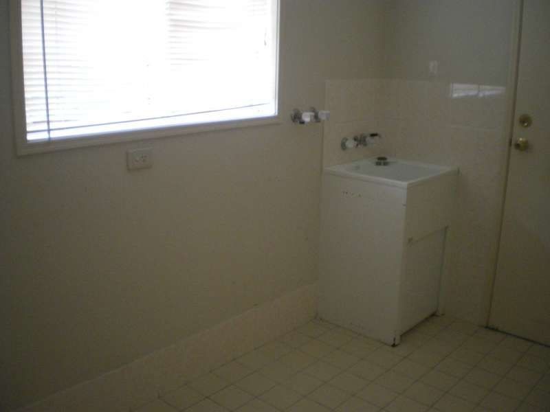 12 Tee Place, Arundel QLD 4214