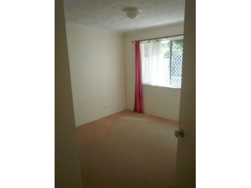 1/85 Petrel Avenue, Mermaid Beach QLD 4218