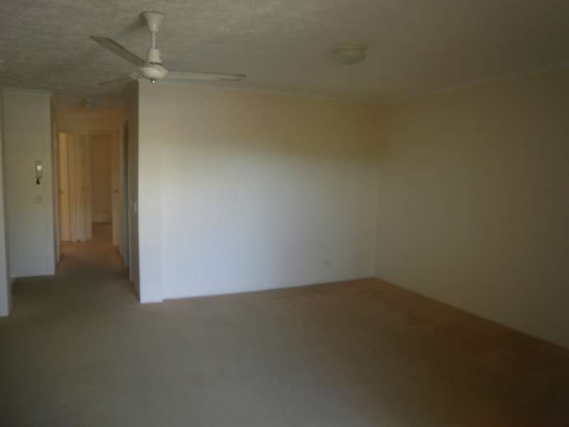 1/85 Petrel Avenue, Mermaid Beach QLD 4218