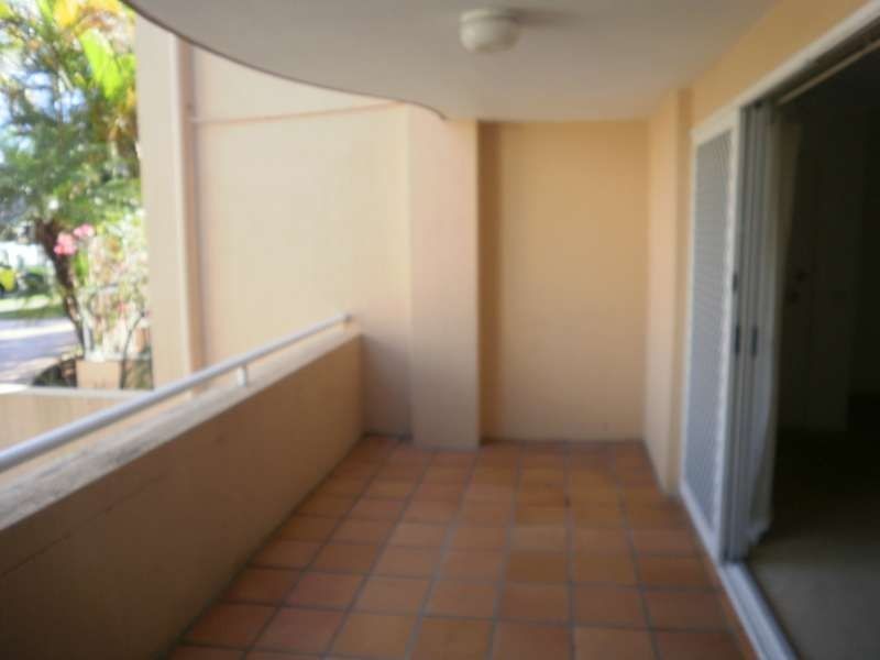 1/85 Petrel Avenue, Mermaid Beach QLD 4218