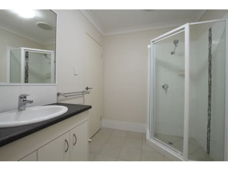 2/14 Oakwood Road, Warner QLD 4500