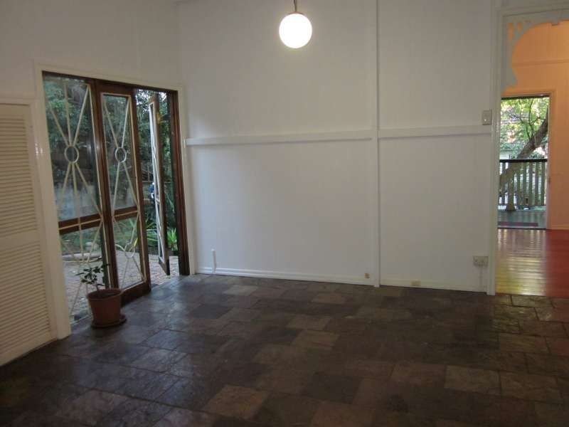 15 Kent Street, Red Hill QLD 4059