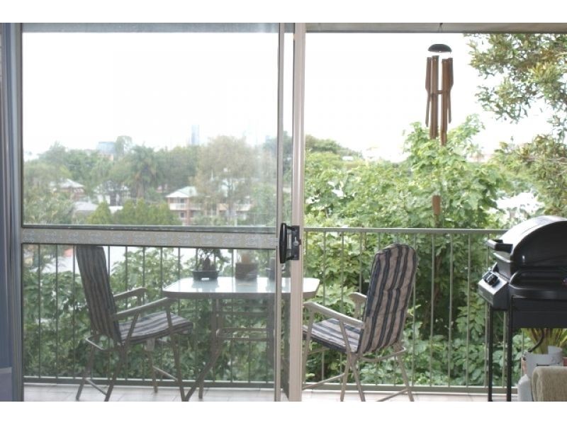 6, 4 Bonython Street, Windsor QLD 4030